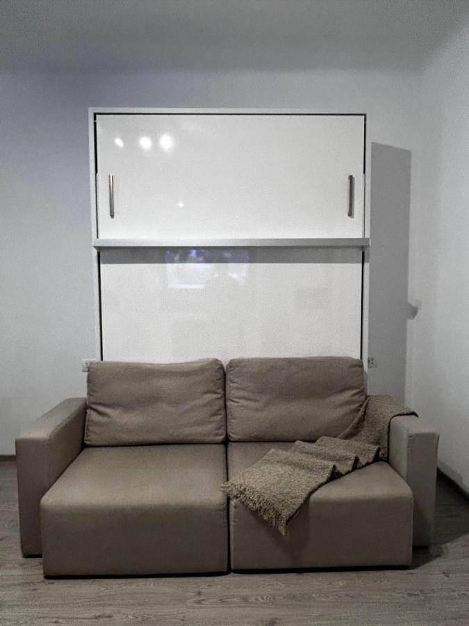 Cosy And Stylish Studio ブカレスト エクステリア 写真